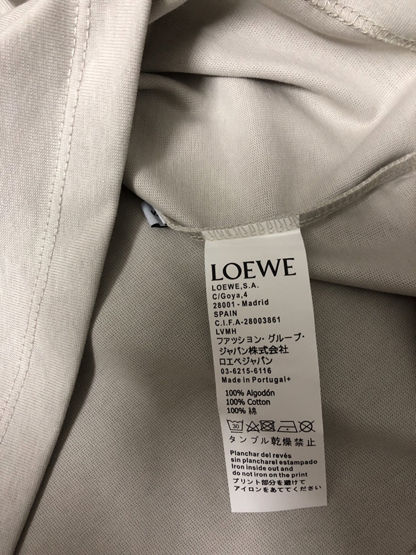 ブランドTシャツ全体デザイン